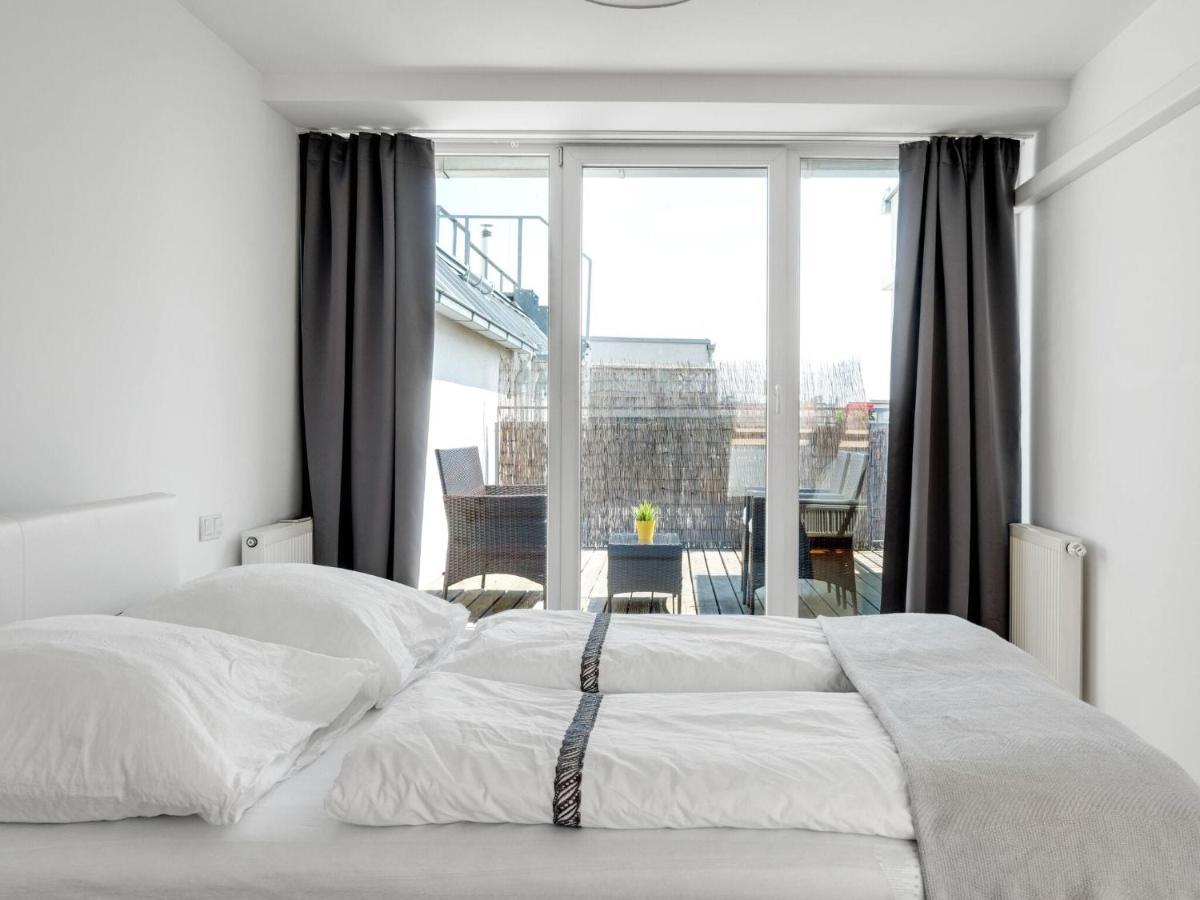 Elegant Apartment In Vienna With Patio Exterior photo